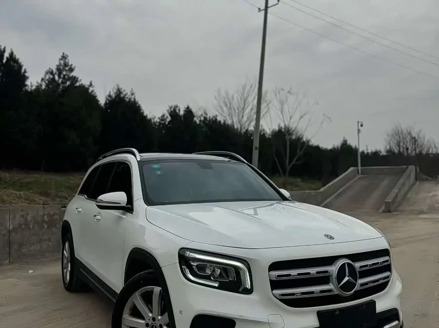 Mercedes Benz GLB