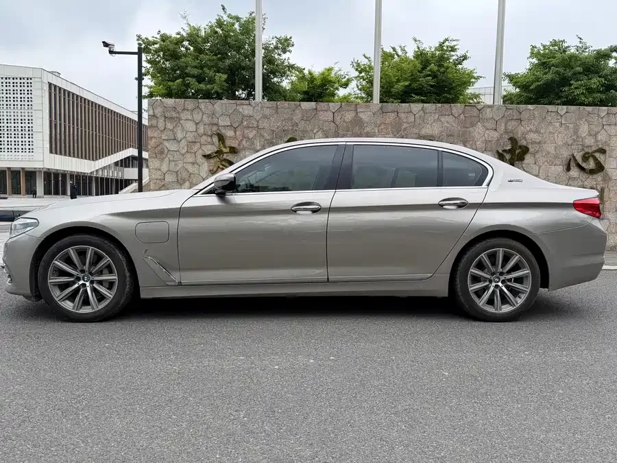 BMW 5 Series New Energy