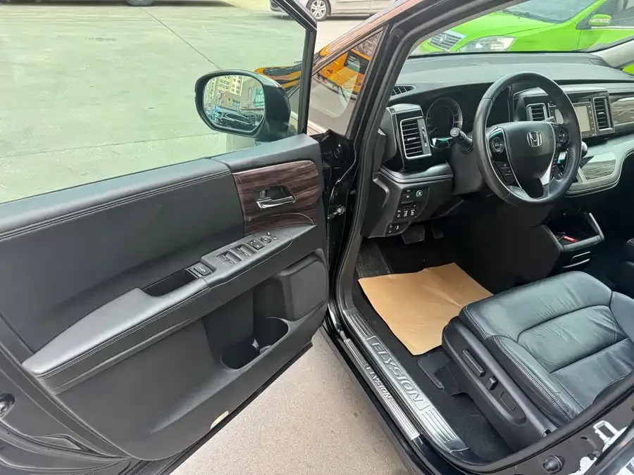 Honda Elysion