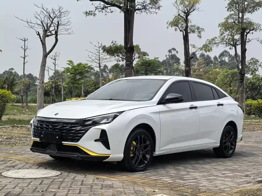 Dongfeng Yixuan