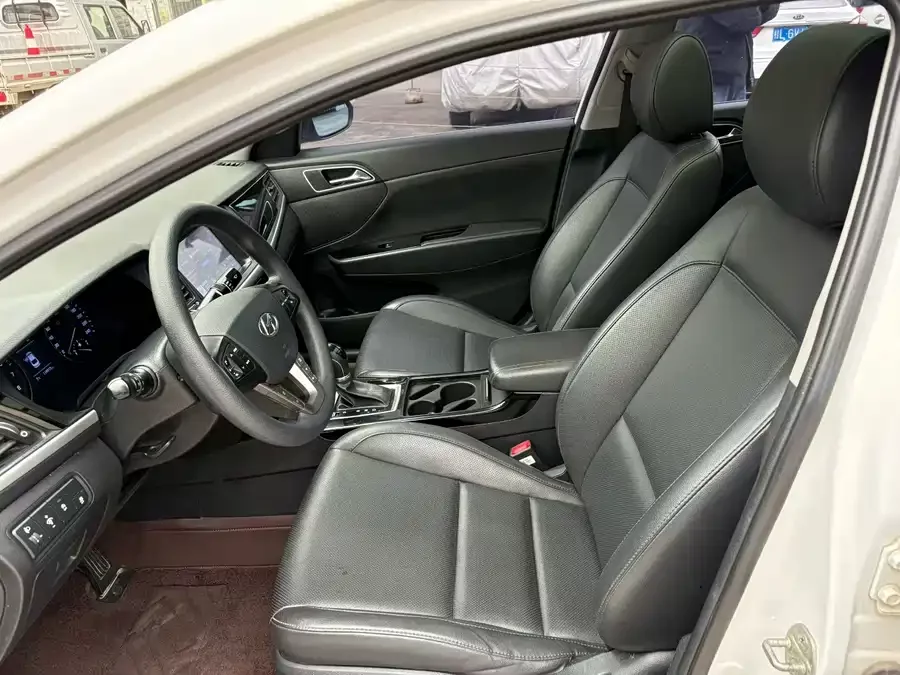 Hyundai Mistra