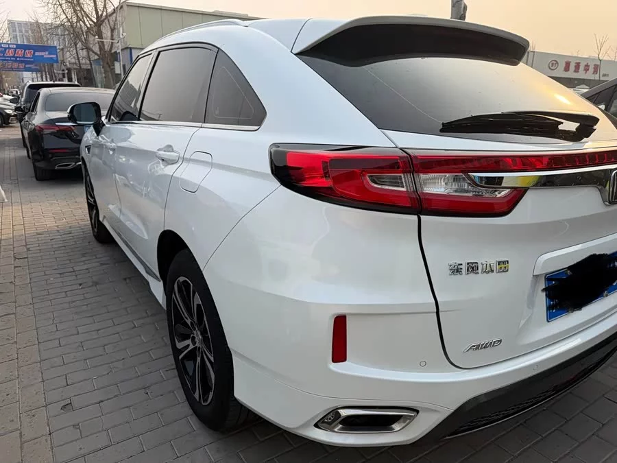Honda UR-V