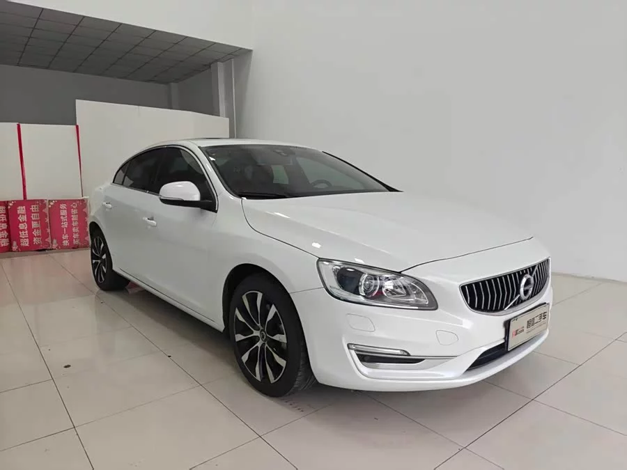 Volvo S60