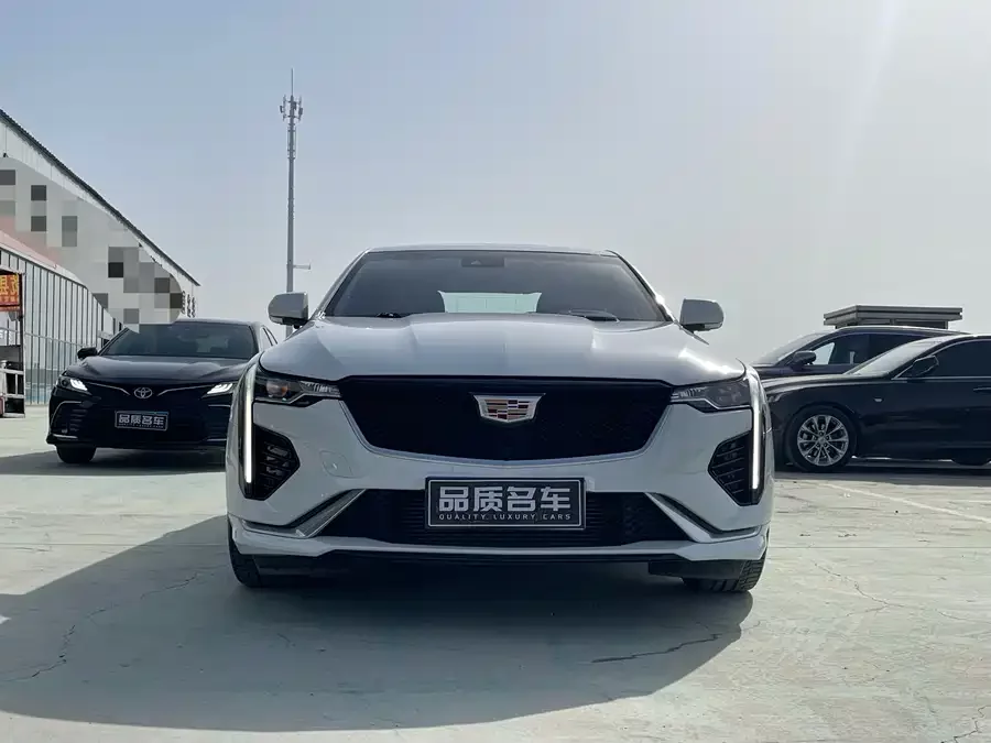 Cadillac CT4