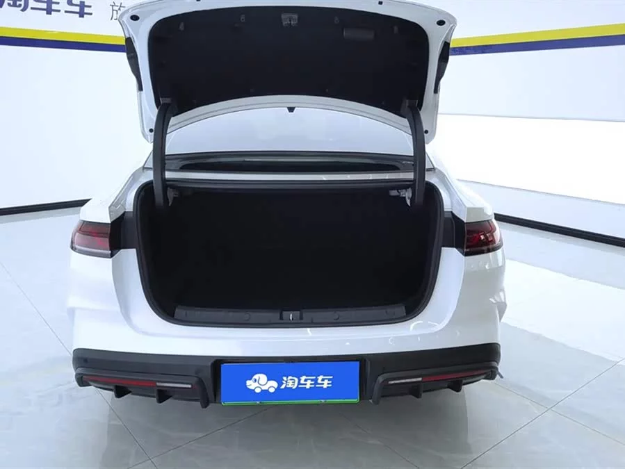 BYD Qin L