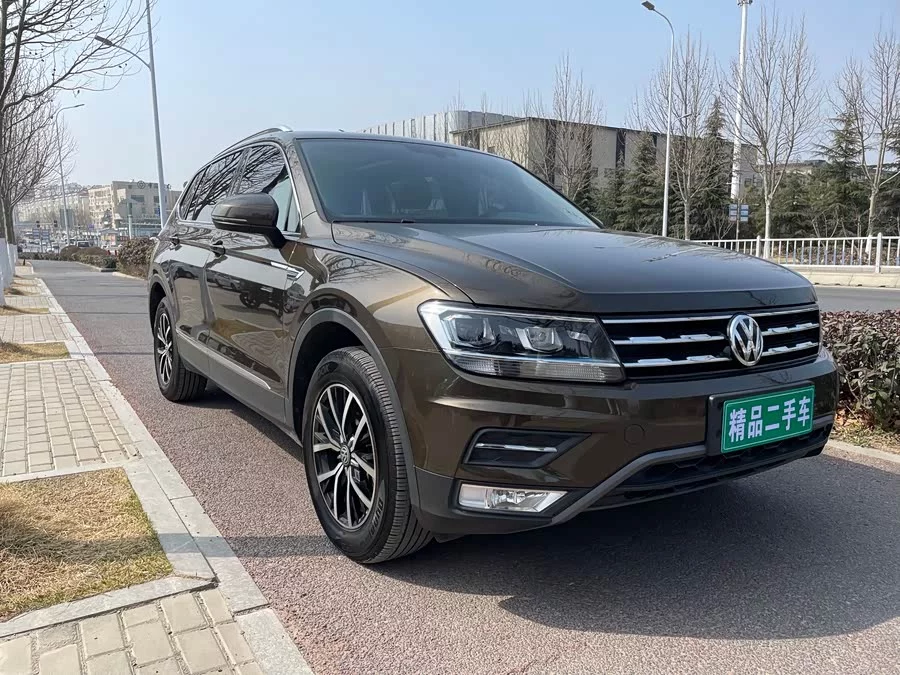 Volkswagen Tiguan L