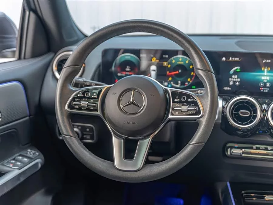 Mercedes Benz GLB