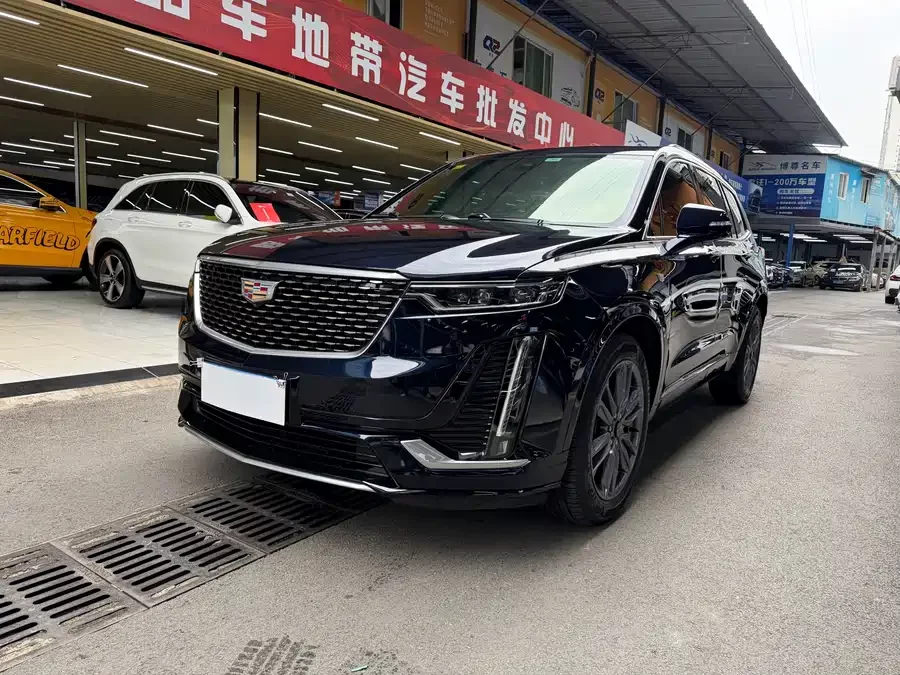 Cadillac XT6