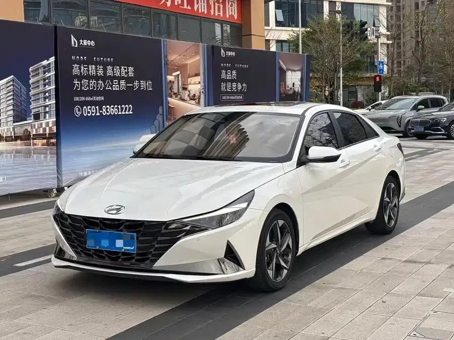 Hyundai Elantra