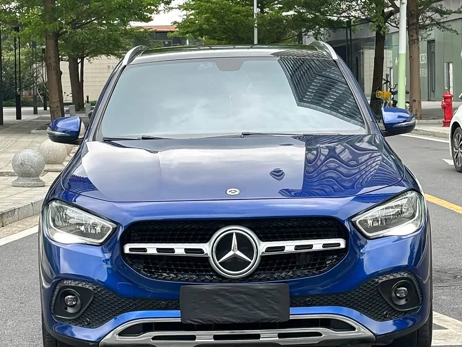 Mercedes Benz GLA