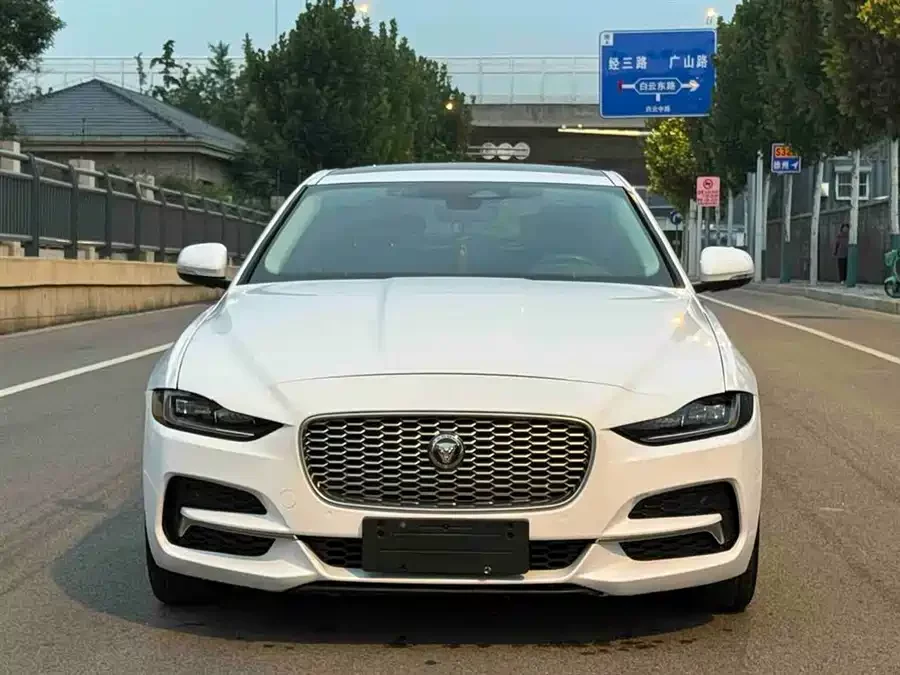 Jaguar XEL