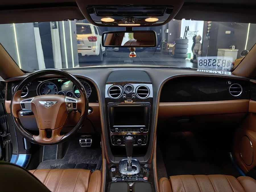 Bentley Flying Spur