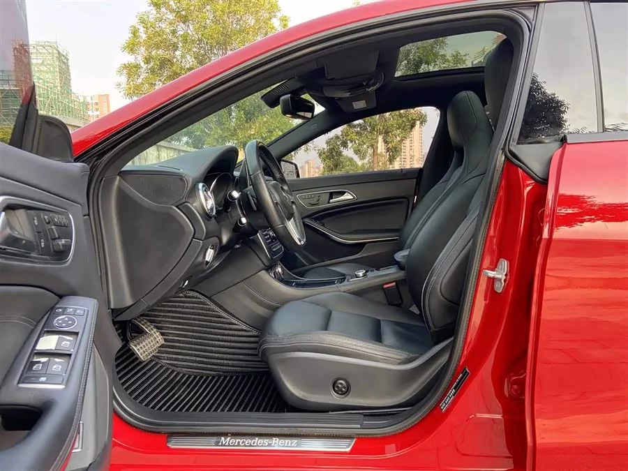 Mercedes-Benz CLA