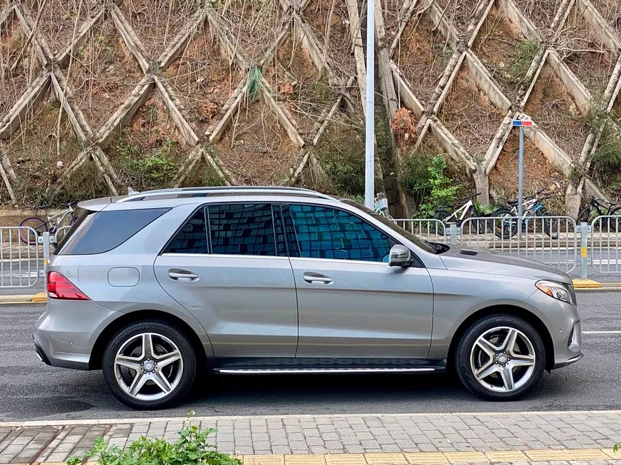 Mercedes Benz GLE (Imported)