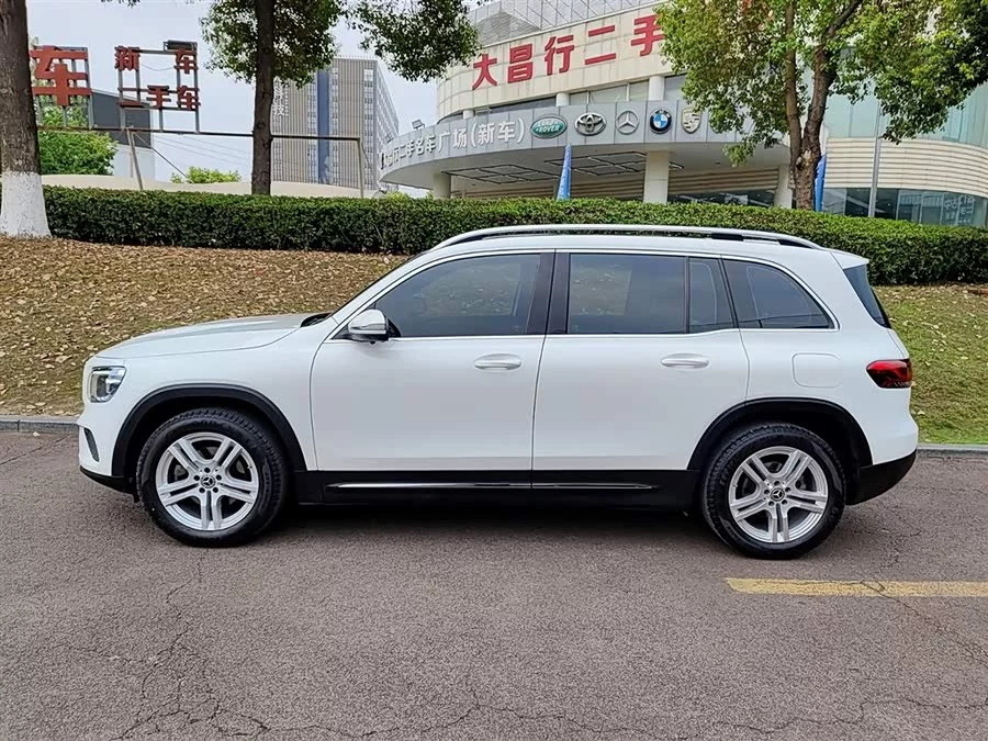 Mercedes Benz GLB