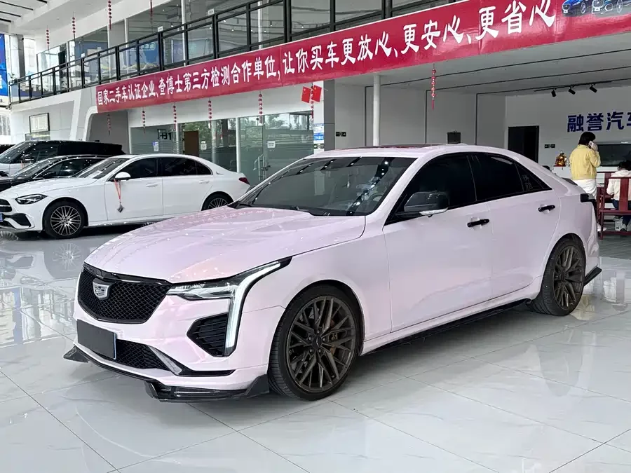 Cadillac CT4