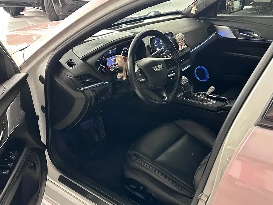 Cadillac CT4
