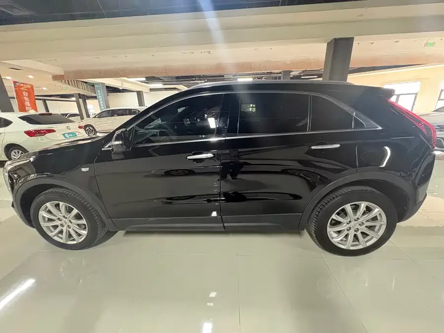 Cadillac XT4