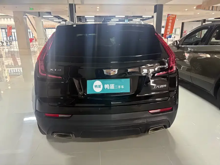 Cadillac XT4
