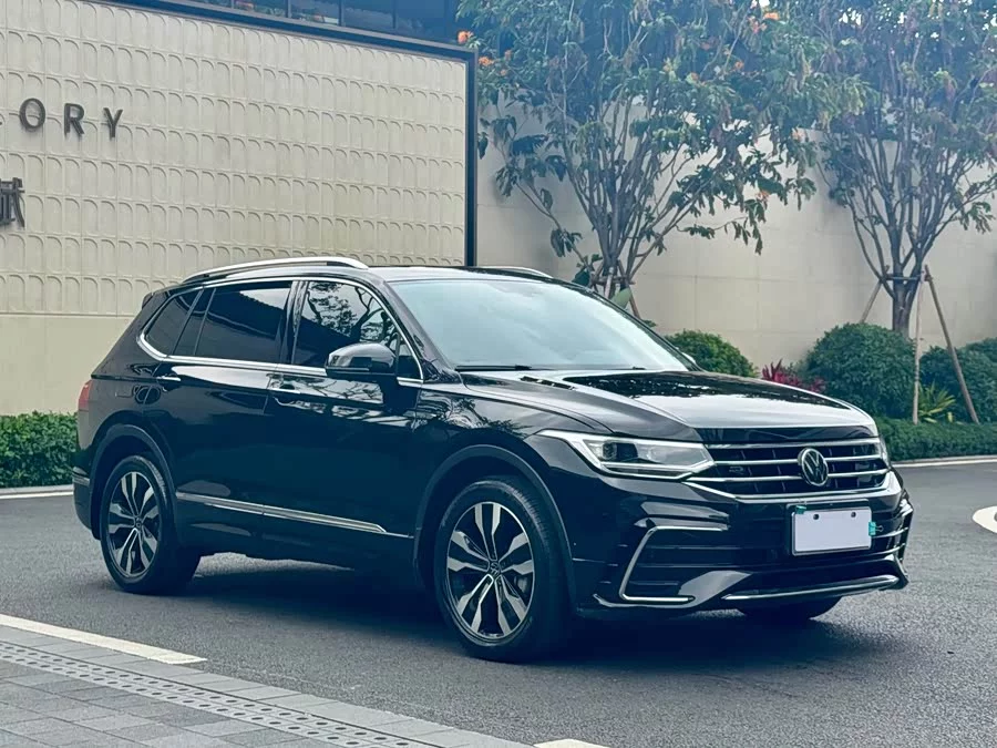 Volkswagen Tiguan L