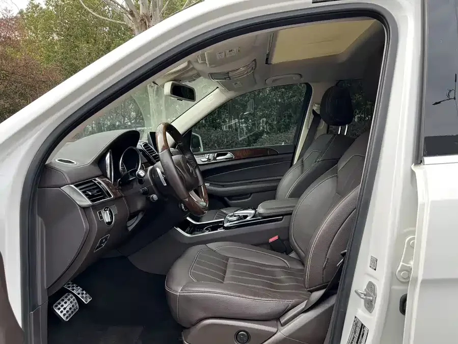 Mercedes Benz GLS
