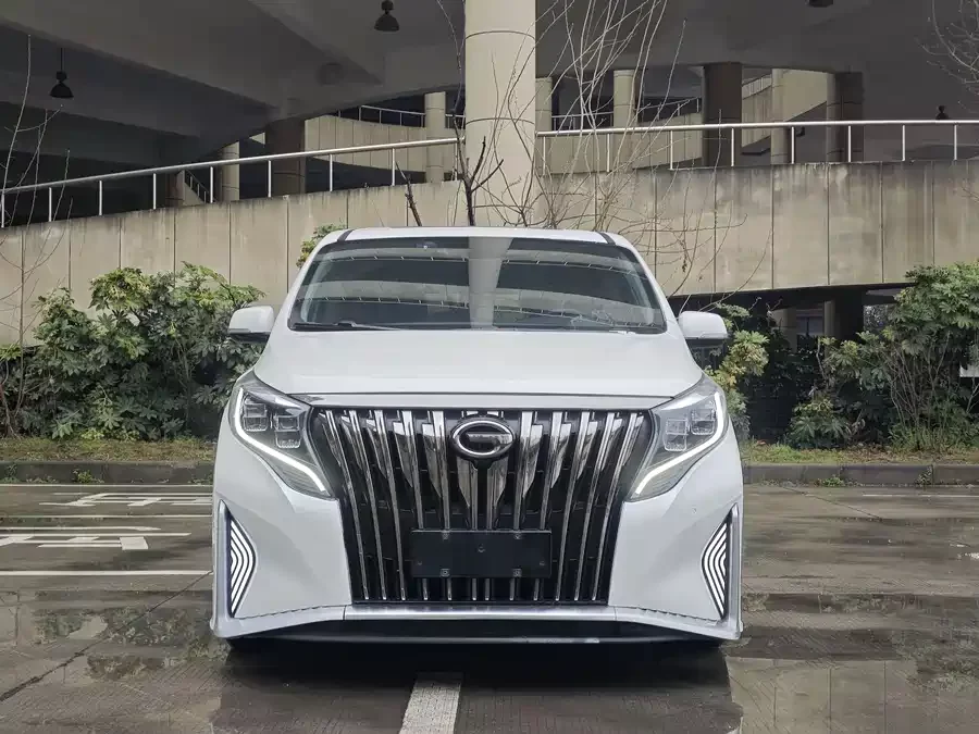 GAC Trumpchi M8