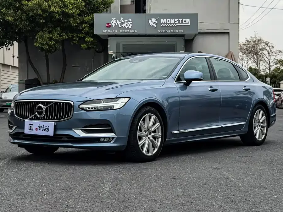 Volvo S90