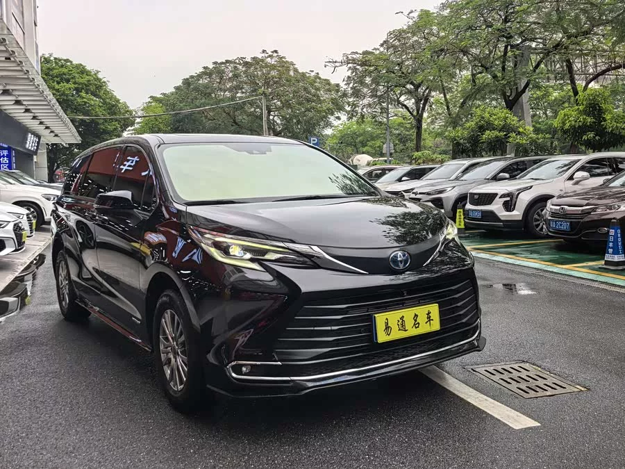 Toyota SIENNA