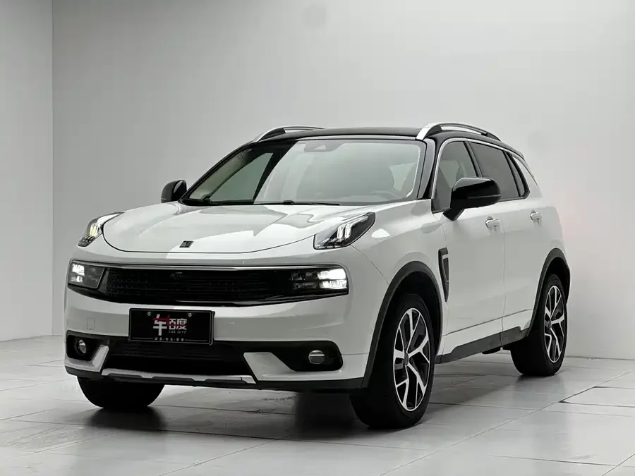 Lynk & Co 01