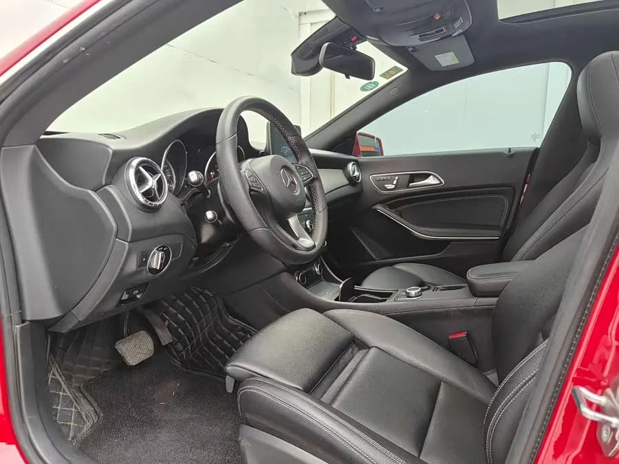 Mercedes-Benz CLA
