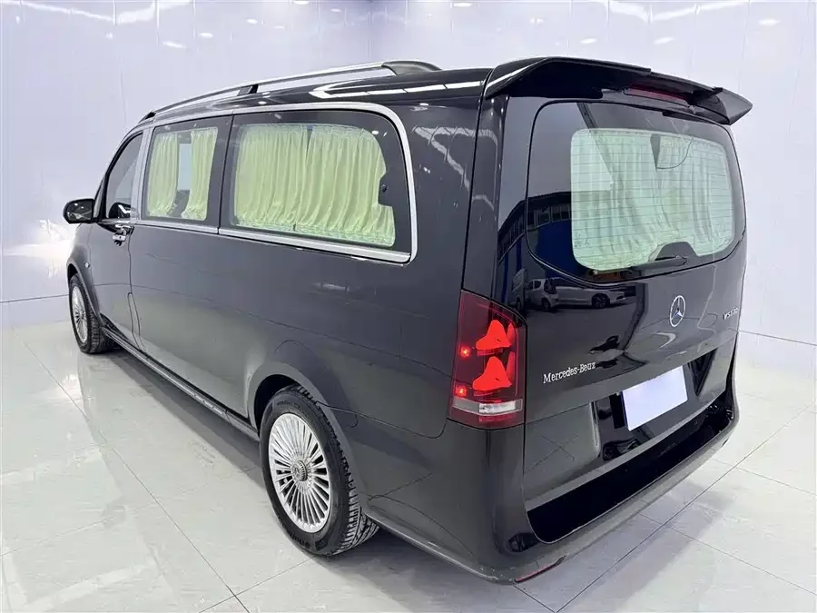 Mercedes Benz Vito