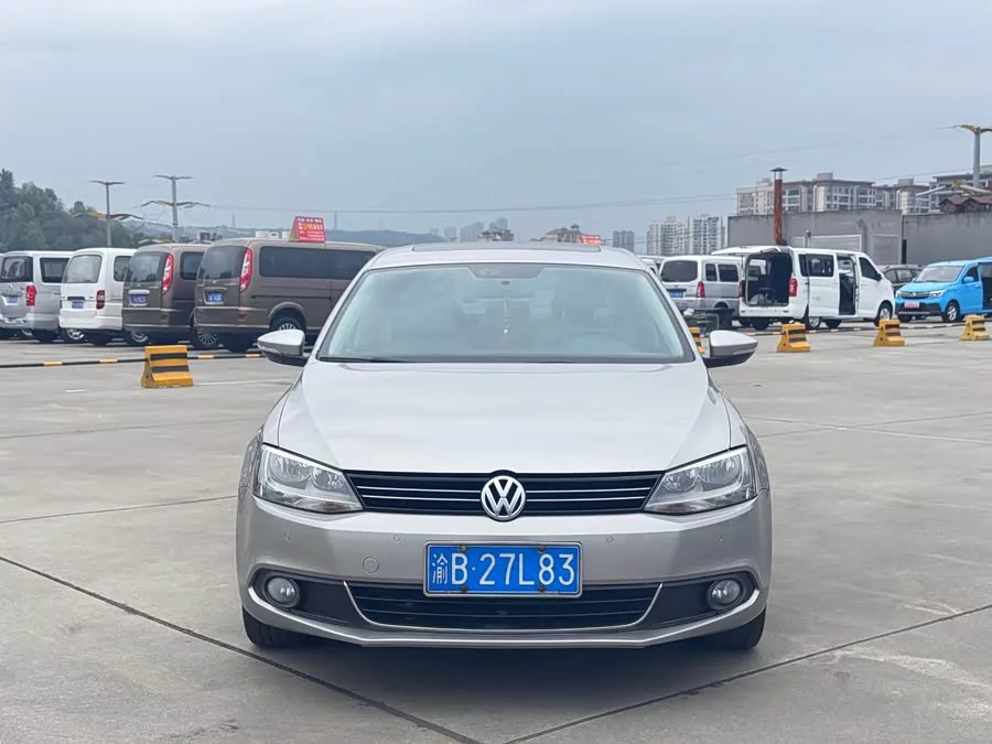 Volkswagen Sagitar
