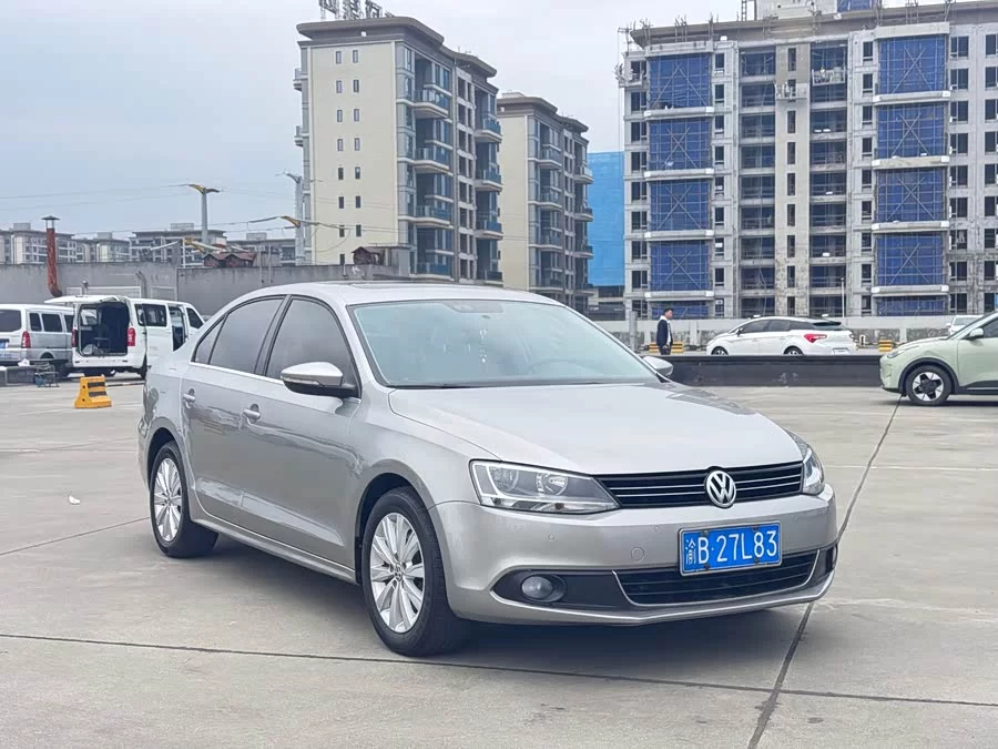 Volkswagen Sagitar