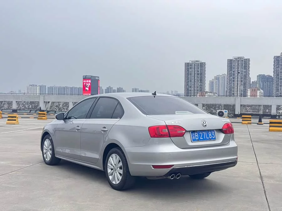Volkswagen Sagitar