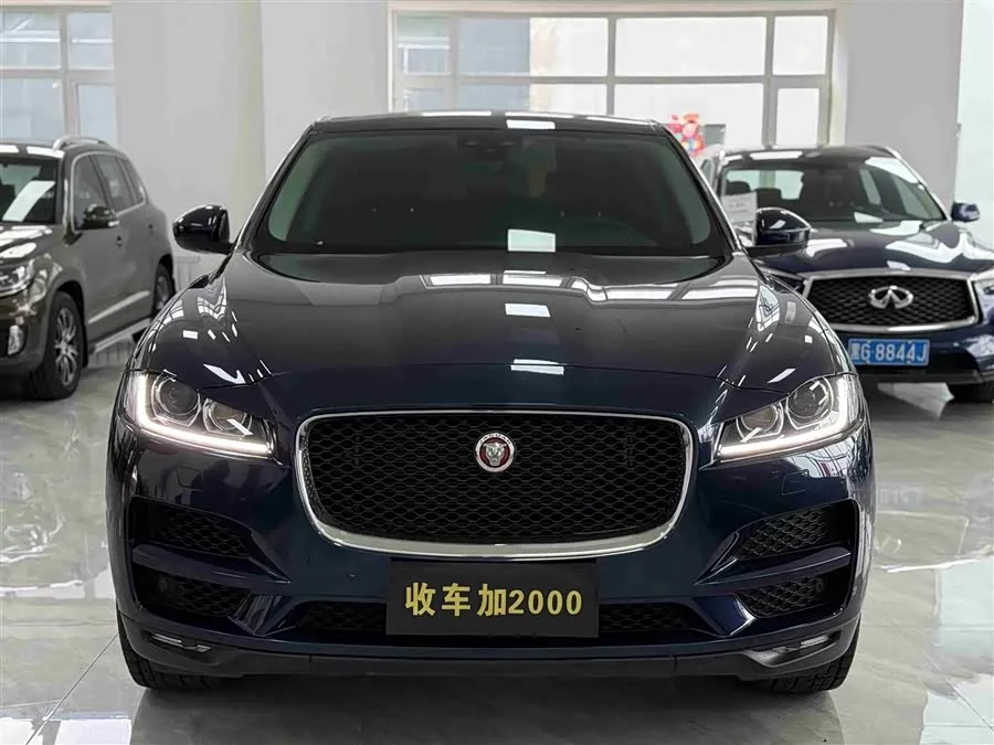 Jaguar F-PACE