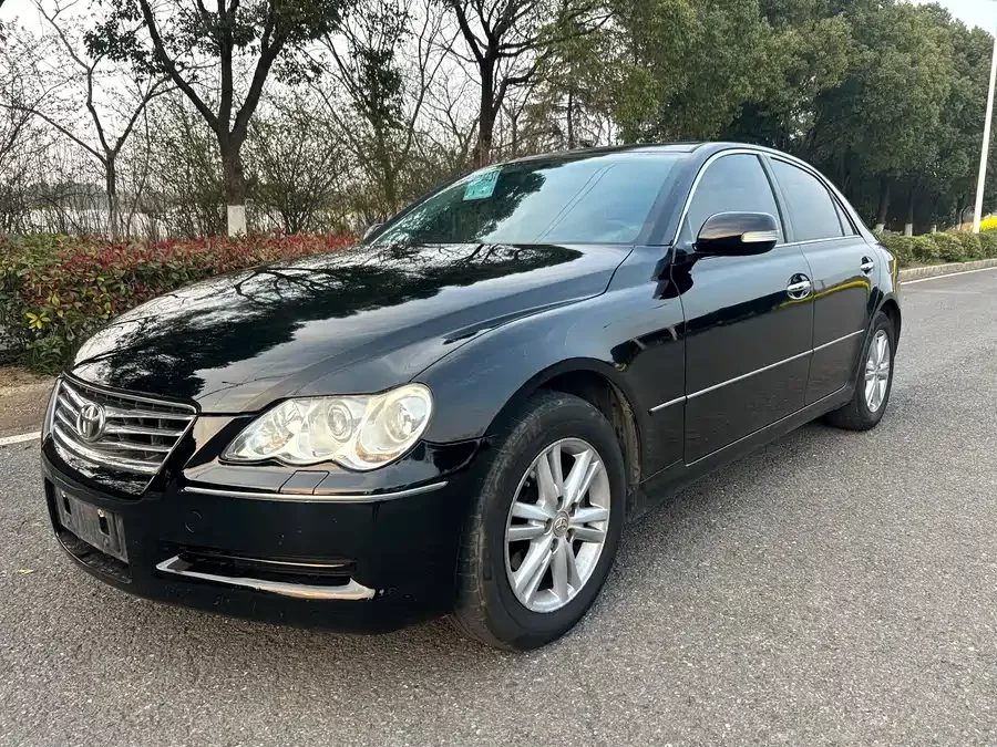 Toyota Reiz