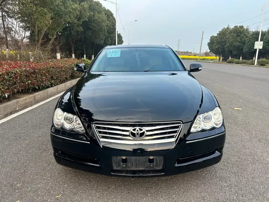 Toyota Reiz