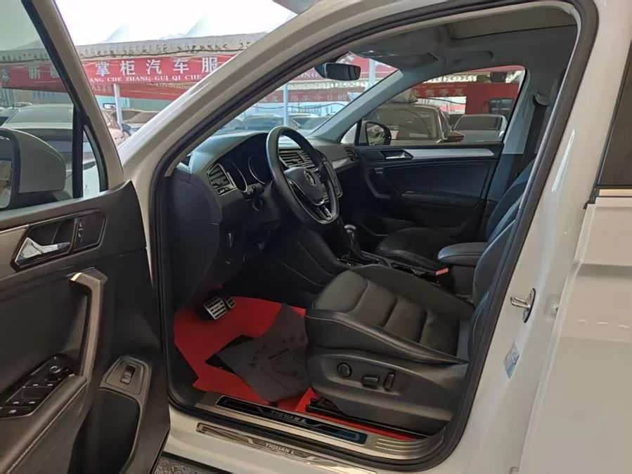 Volkswagen Tiguan L
