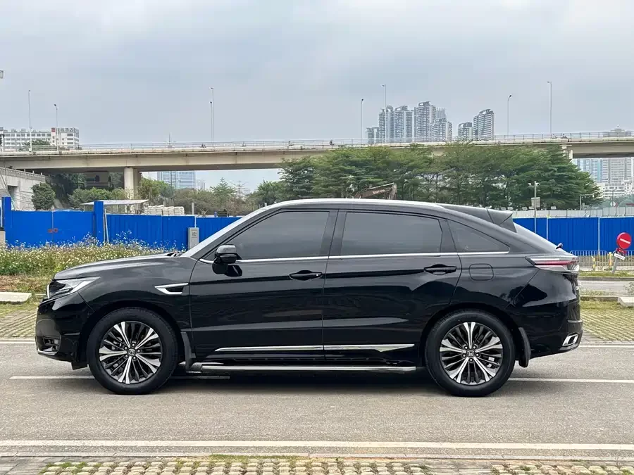 Honda UR-V