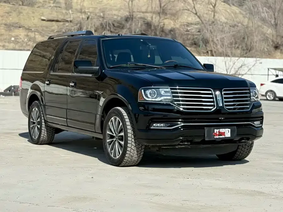 Lincoln Navigator