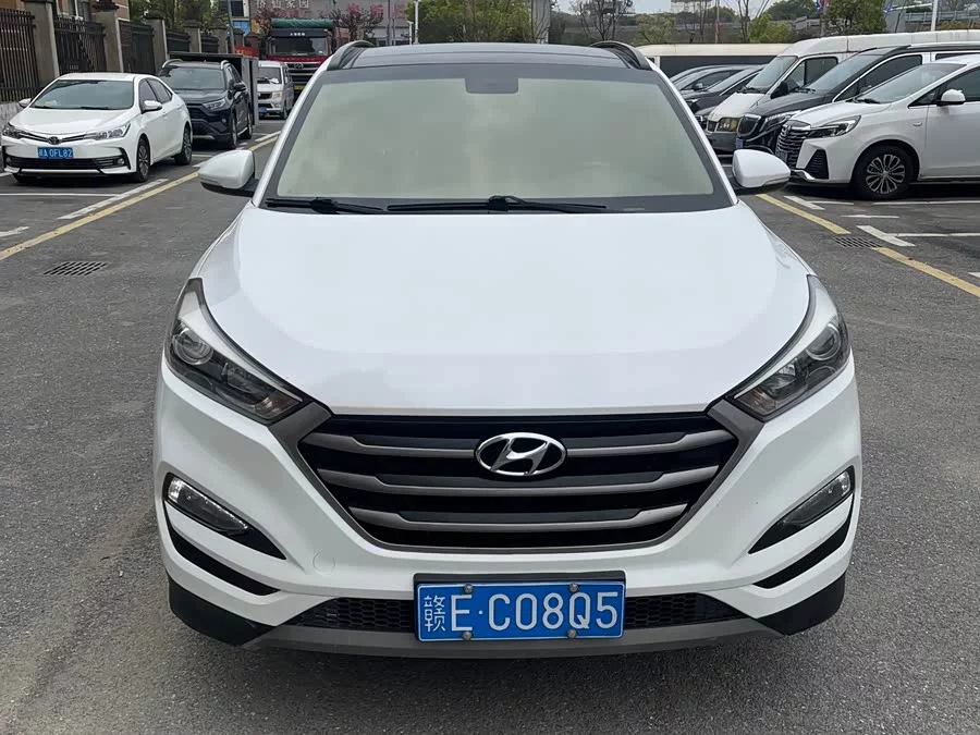 Hyundai Tucson