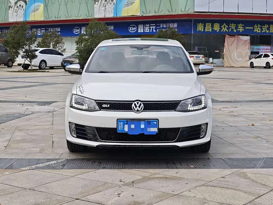 Volkswagen Sagitar