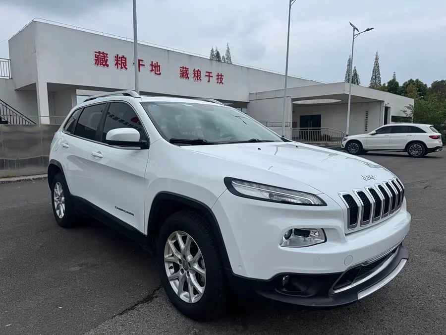 Jeep Cherokee