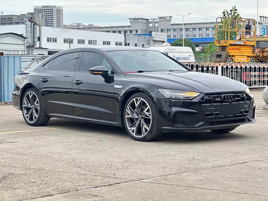 Audi A7L