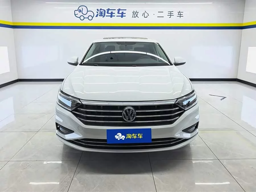 Volkswagen Sagitar