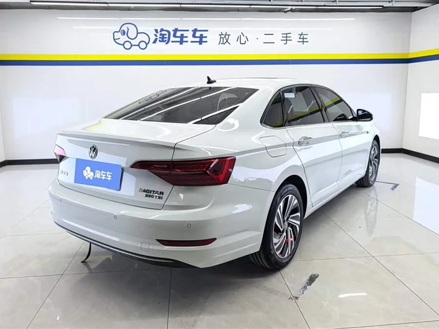 Volkswagen Sagitar