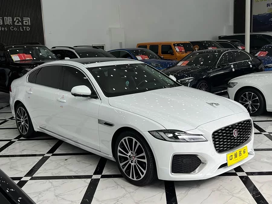 Jaguar XFL