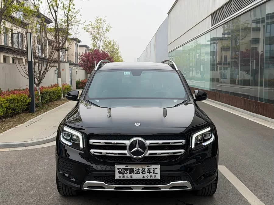 Mercedes Benz GLB