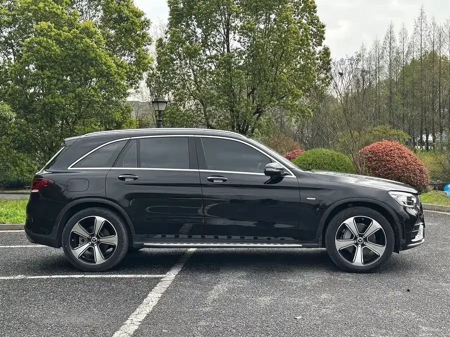 Mercedes Benz GLC