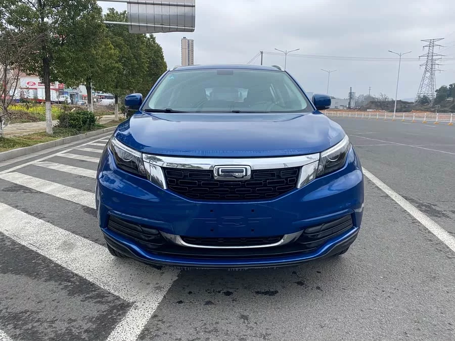 Qoros 5